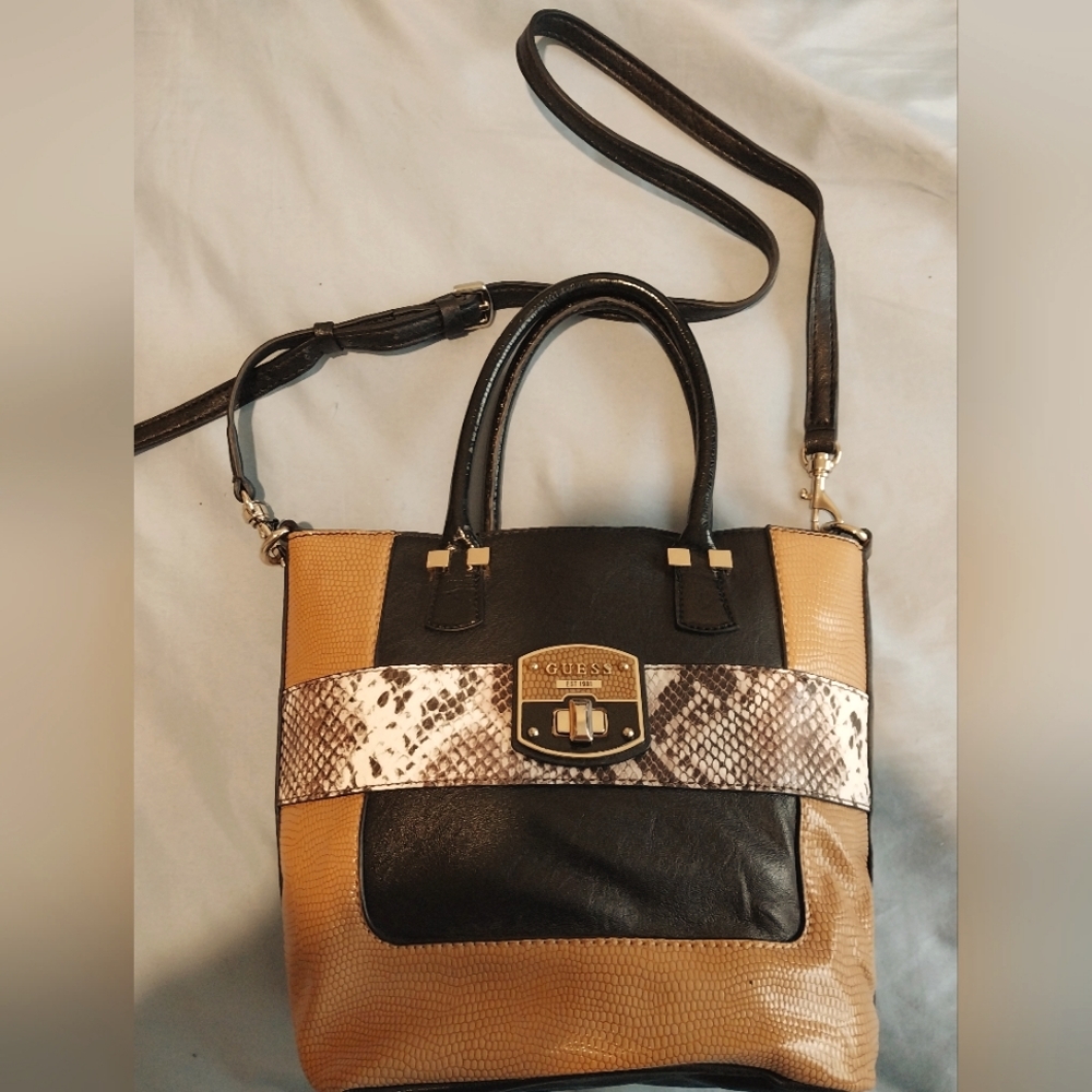Guess purse